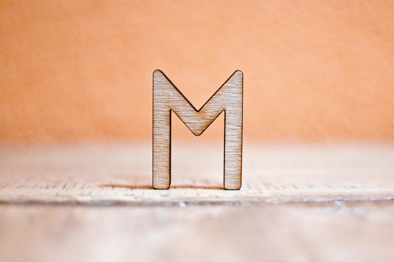 m字の悩みを解消するフィナステリドの効果とは？